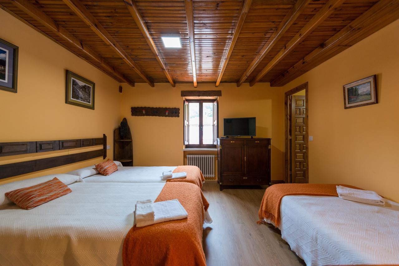 Hostal Pena Santa Soto  Екстер'єр фото