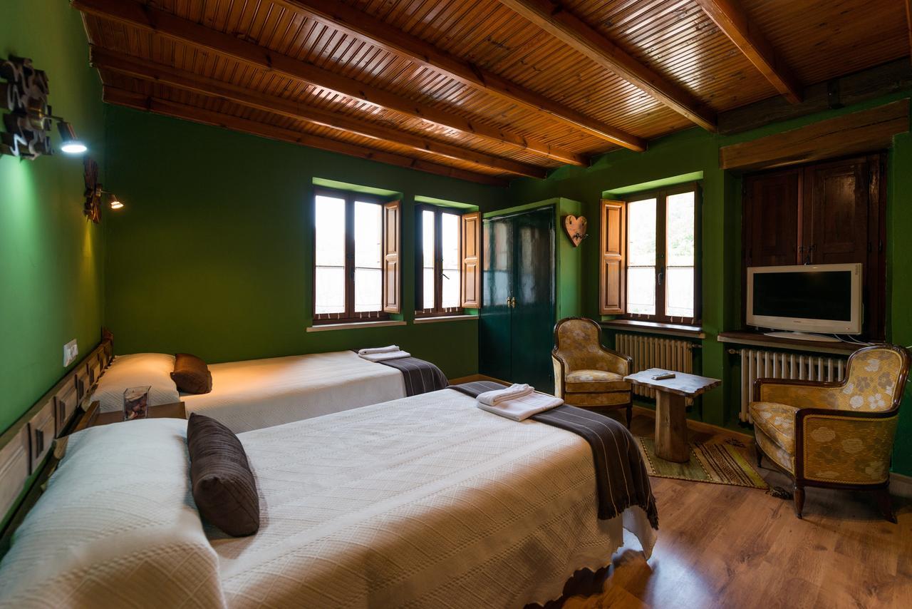 Hostal Pena Santa Soto  Екстер'єр фото